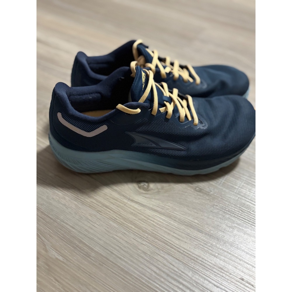 Altra Rivera 3 Womens Road Running Shoes Navy Tan AL0A7R7N445 Size 7.5